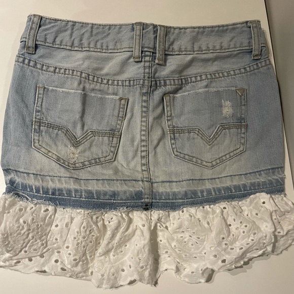 fancy skirt from guess - Picture 2 of 3